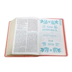 Biblia Devocional Mujer Verdadera Letra Grande RVR1960: Duotono Coral Cubierta de piel - Imagen 7