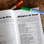 Biblia para Niños, NVI Revisión 2022, Leathersoft, Lavanda, Comfort Print - Imagen 4