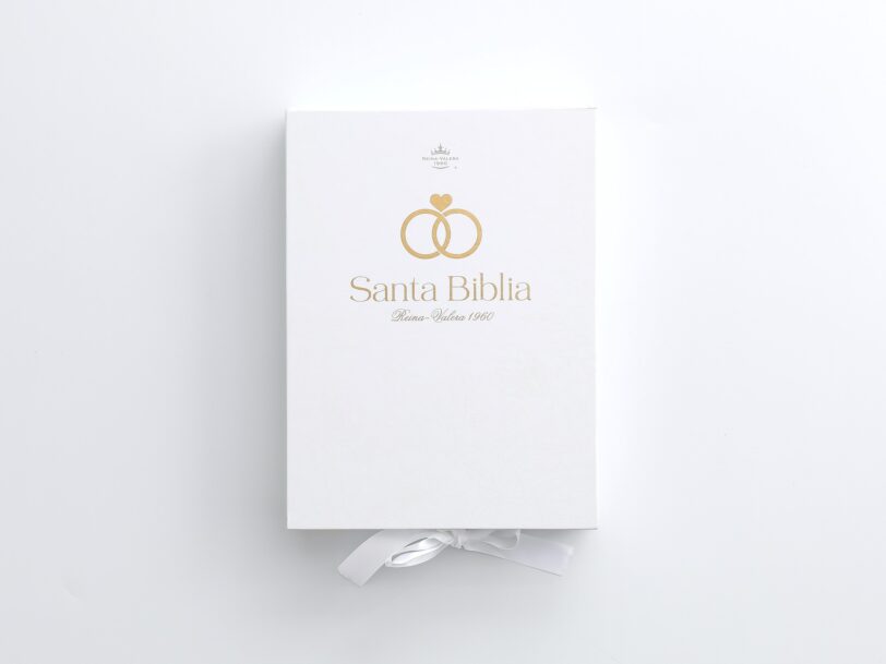 Biblia RVR60 de Bodas Canto Dorado PJR Con Caja De Lujo Tamaño Manual - Imagen 2