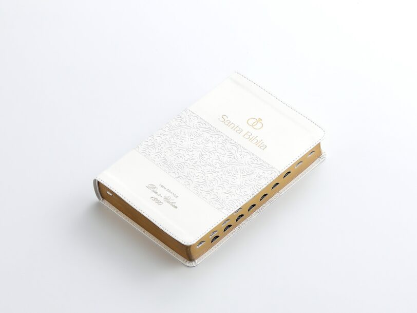 Biblia RVR60 de Bodas Canto Dorado PJR Con Caja De Lujo Tamaño Manual - Imagen 4