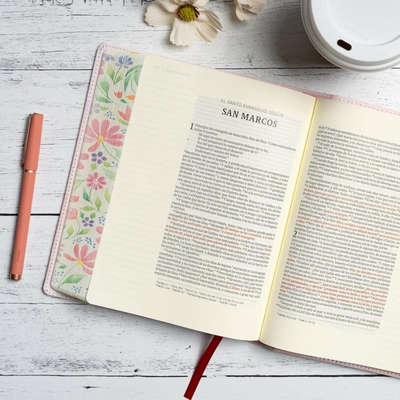 Biblia RVR1960 de apuntes tamaño personal, floreada tela impresa - Imagen 4