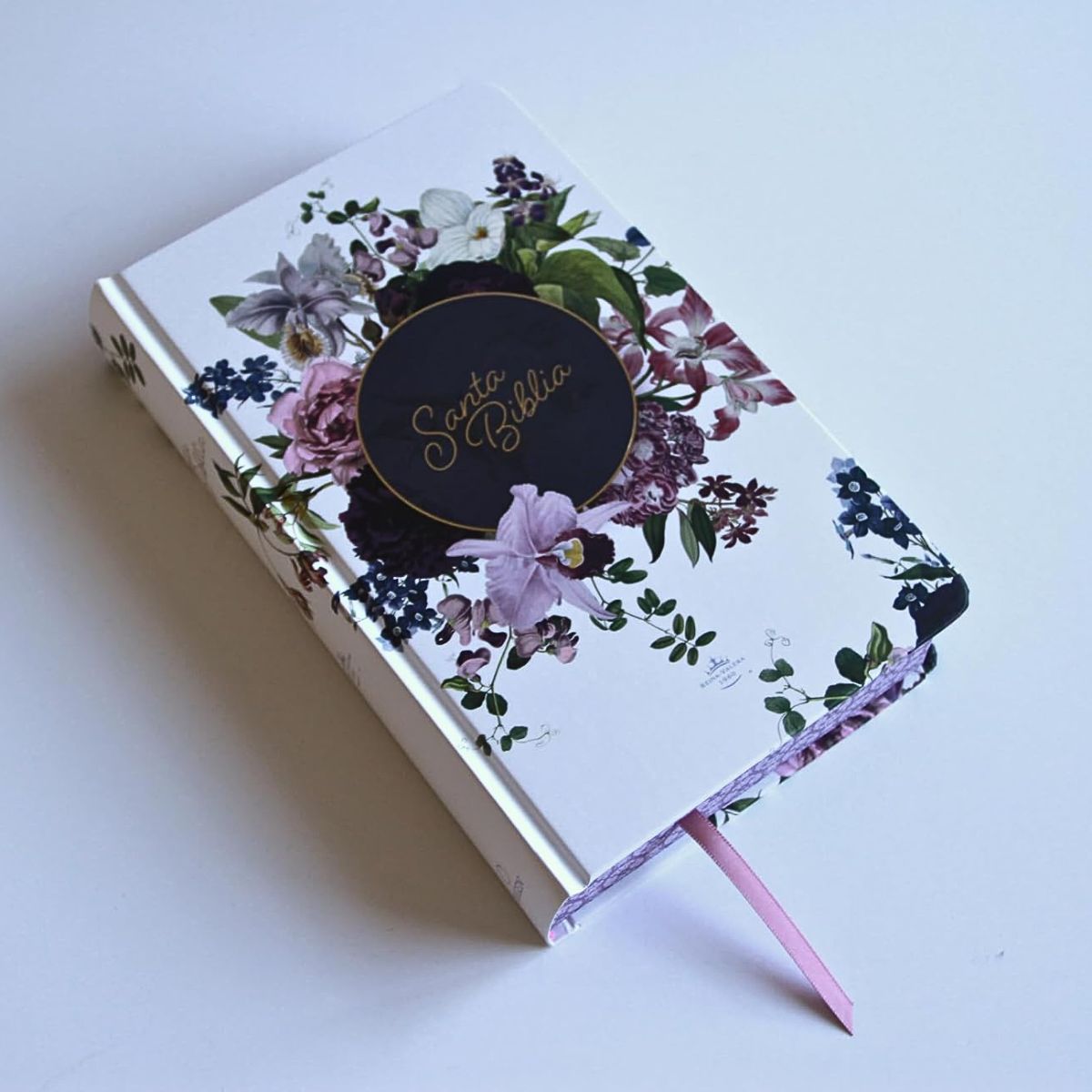 Biblia RVR1960 Corona de Flores Moradas Con Índice Letra Gigante, Tamaño Manual, TD - Imagen 4