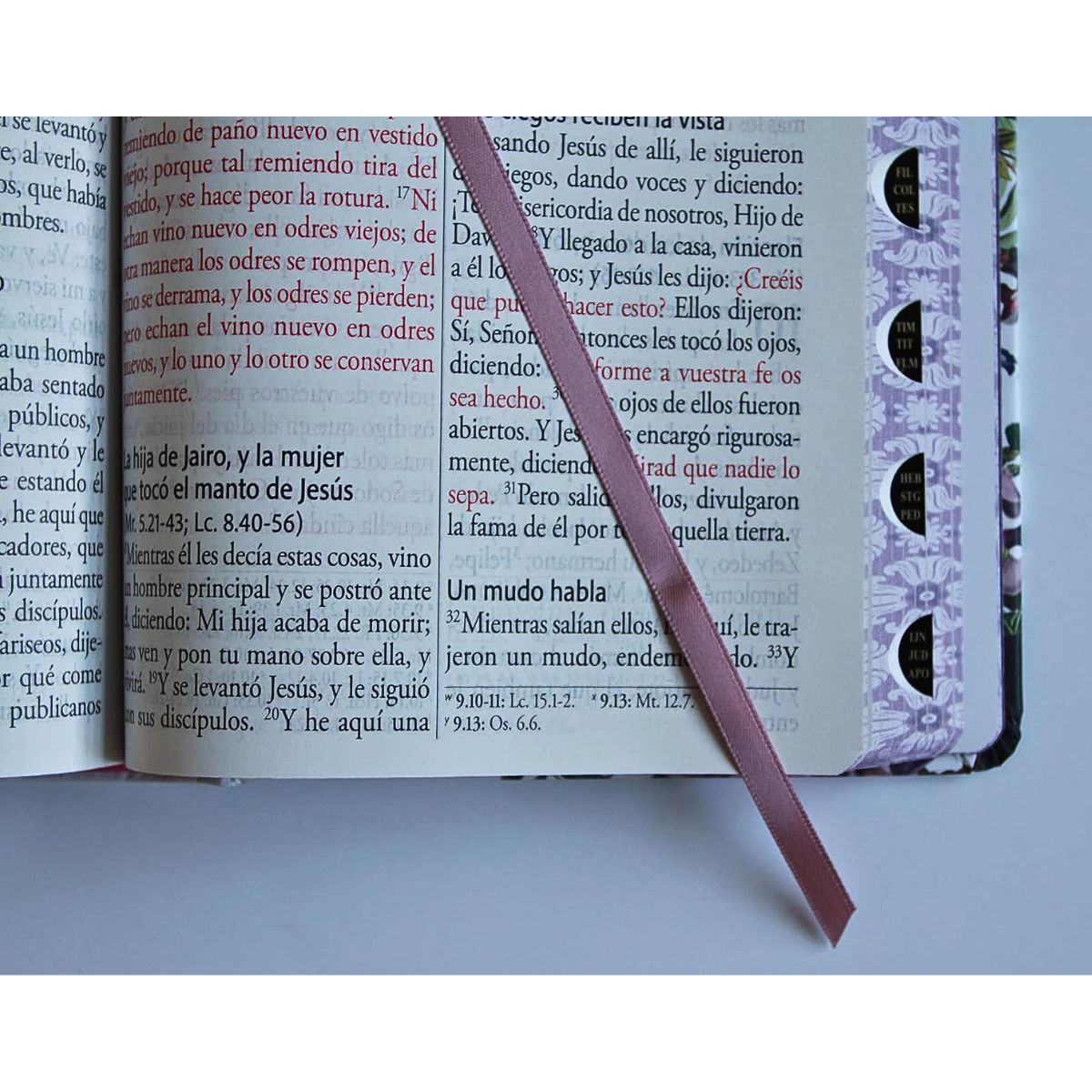 Biblia RVR1960 Corona de Flores Moradas Con Índice Letra Gigante, Tamaño Manual, TD - Imagen 6