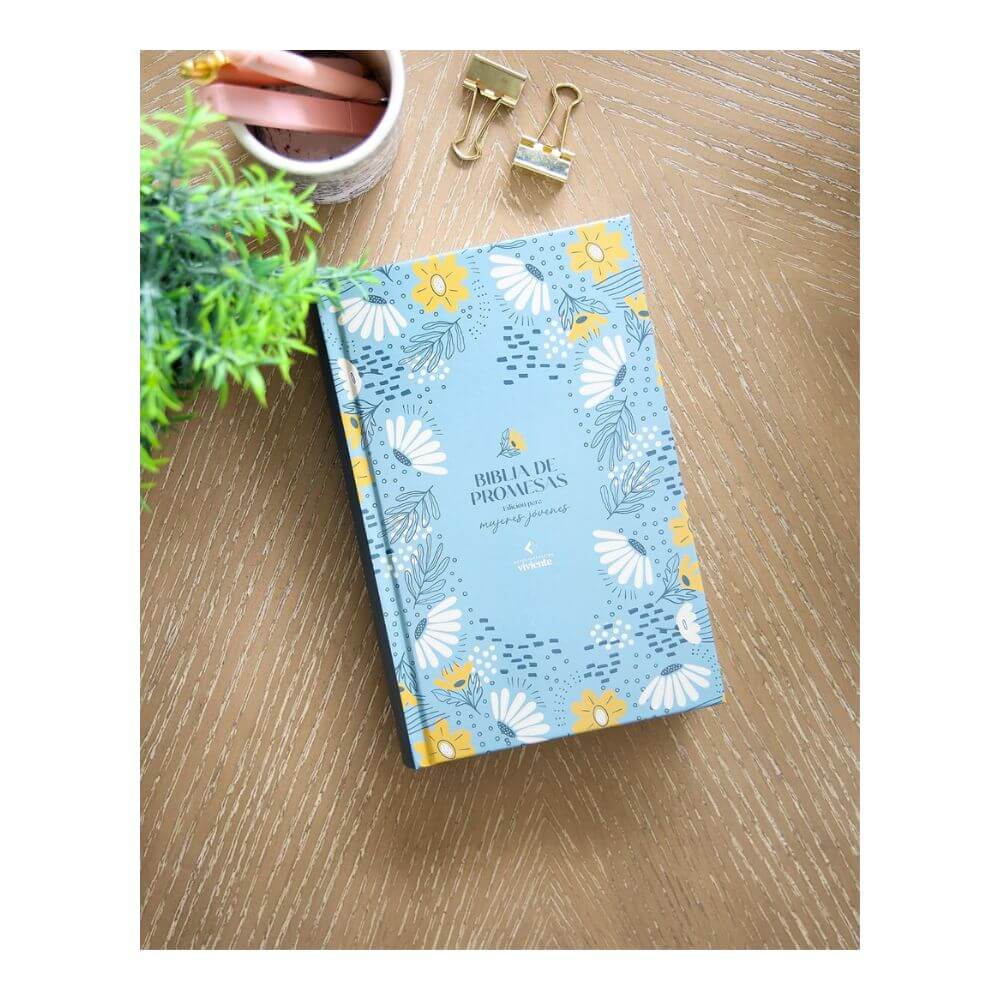 Biblia de Promesas Edición para Mujeres Jóvenes NTV - Imagen 3